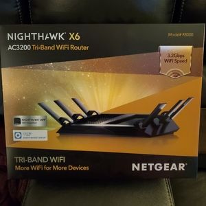 Nighthawk r8000 tri-band router